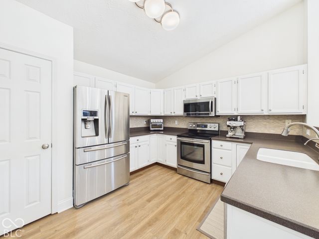 8801 Harrison Parkway, Fishers, IN 46038