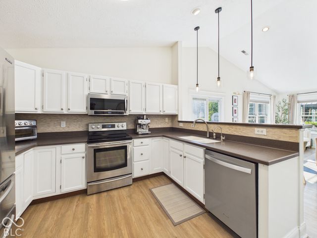 8801 Harrison Parkway, Fishers, IN 46038