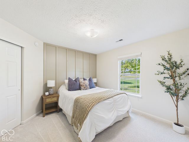 8801 Harrison Parkway, Fishers, IN 46038