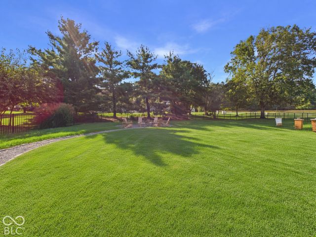 8801 Harrison Parkway, Fishers, IN 46038