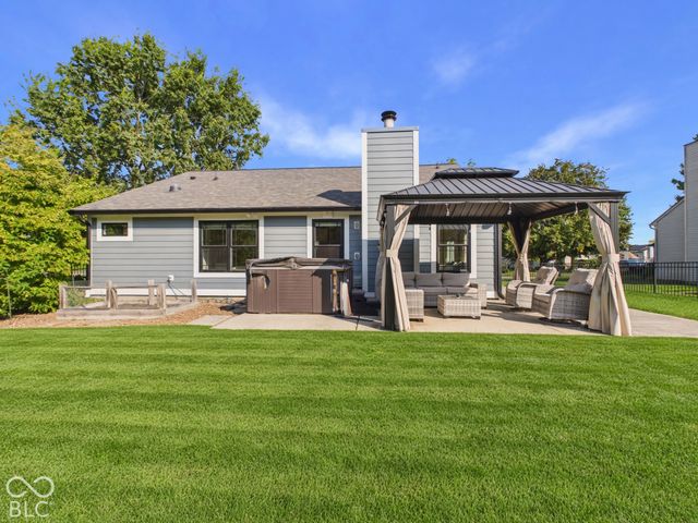 8801 Harrison Parkway, Fishers, IN 46038