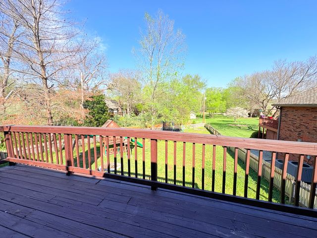 4916 S Buckingham Lane, Springfield, MO 65810