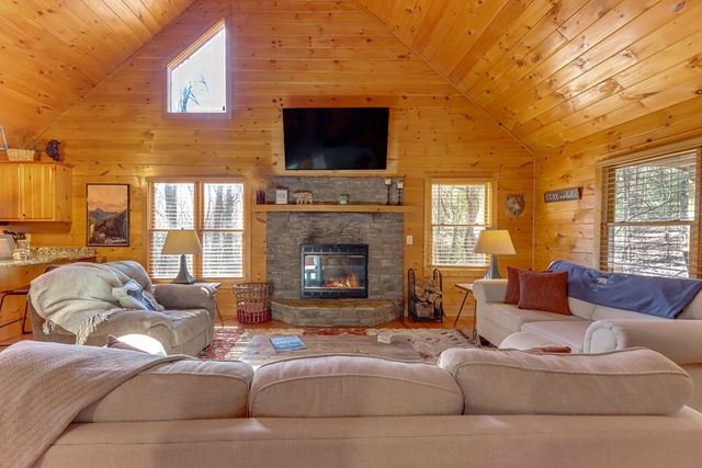 216 Brookhaven Trail, Blue Ridge, GA 30513