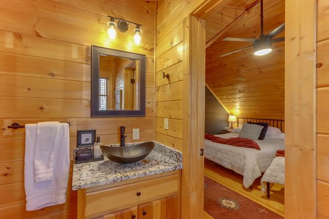 216 Brookhaven Trail, Blue Ridge, GA 30513