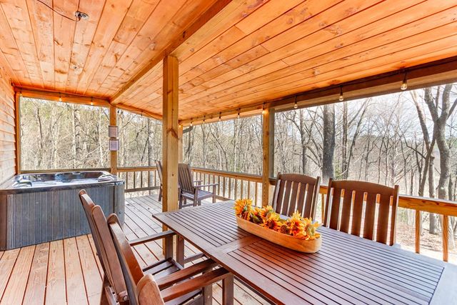 216 Brookhaven Trail, Blue Ridge, GA 30513