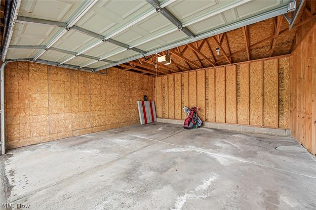 3635 Indian Run Drive 6, Canfield, OH 44406
