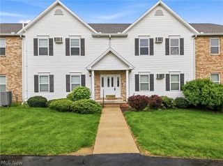 3635 Indian Run Drive 6, Canfield, OH 44406