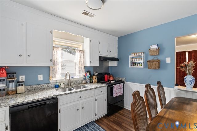 10303 W Alberta Ct, Chesterfield, VA 23832