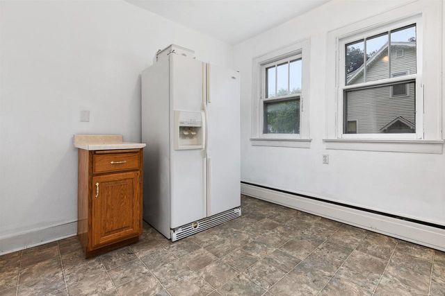 1513 W WASHINGTON STREET, Appleton, WI 54914