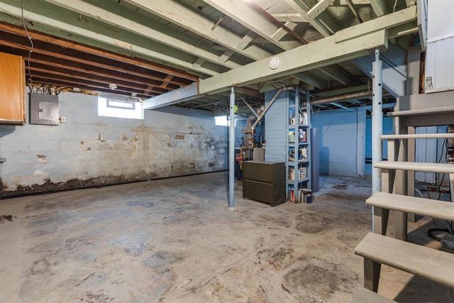 1513 W WASHINGTON STREET, Appleton, WI 54914