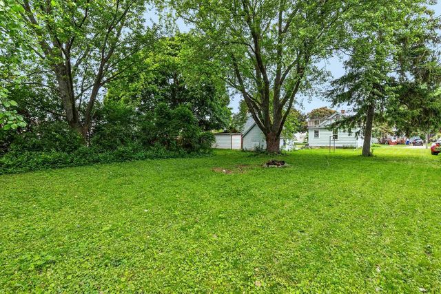 1513 W WASHINGTON STREET, Appleton, WI 54914