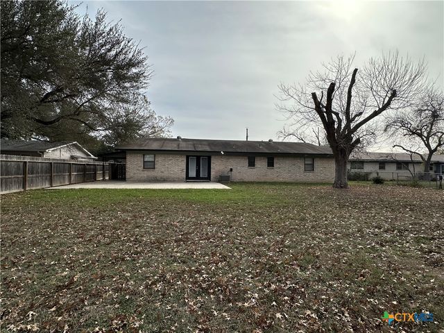 1313 Fieldcrest, New Braunfels, TX 78130