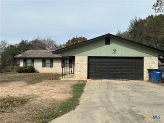 1313 Fieldcrest, New Braunfels, TX 78130