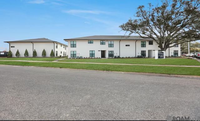 4747 Southpark Dr, Baton Rouge, LA 70816