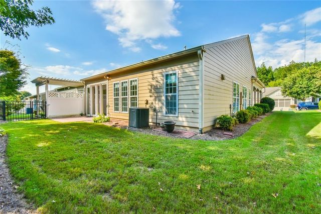 6218 Longleaf Drive, Hoschton, GA 30548
