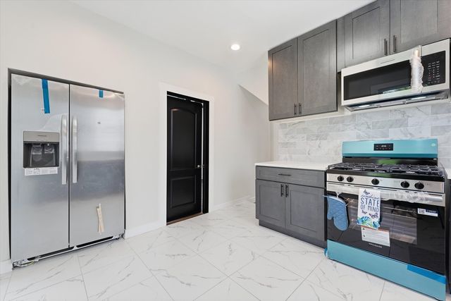8942 S Aberdeen Street, Chicago, IL 60620