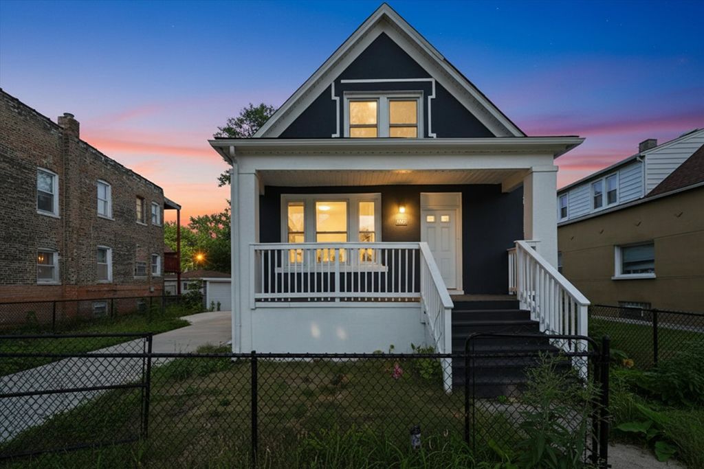 8942 S Aberdeen Street, Chicago, IL 60620