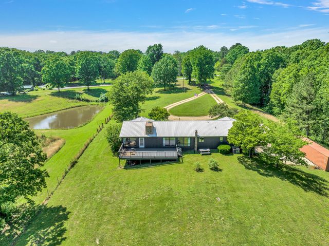 2993 Hobbitshire Dr, Centerville, TN 37033
