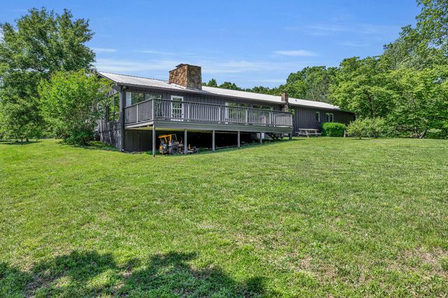 2993 Hobbitshire Dr, Centerville, TN 37033