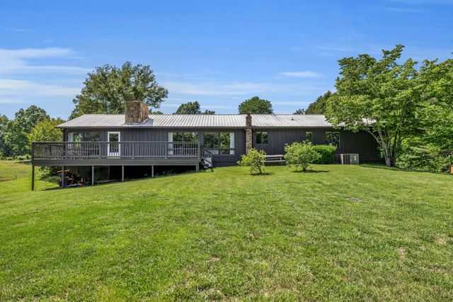 2993 Hobbitshire Dr, Centerville, TN 37033