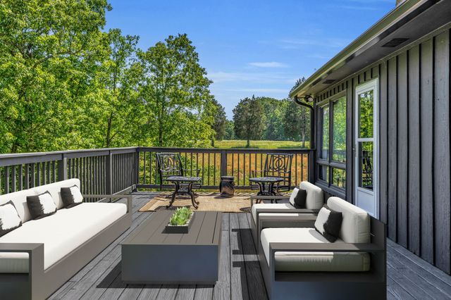 2993 Hobbitshire Dr, Centerville, TN 37033