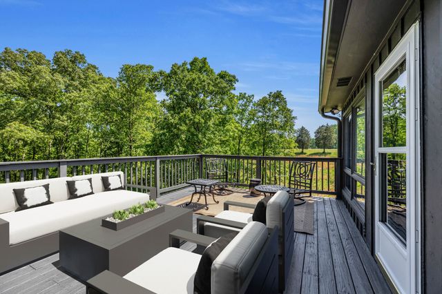 2993 Hobbitshire Dr, Centerville, TN 37033