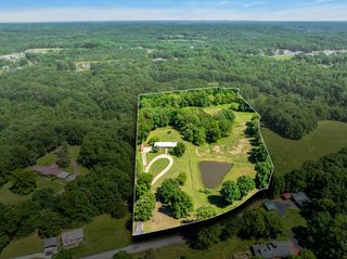 2993 Hobbitshire Dr, Centerville, TN 37033