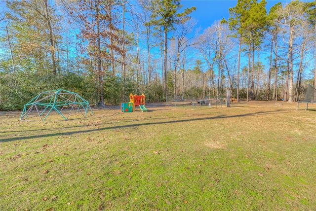 2757 E Capps Road, Livingston, TX 77351