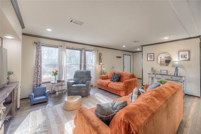 2757 E Capps Road, Livingston, TX 77351