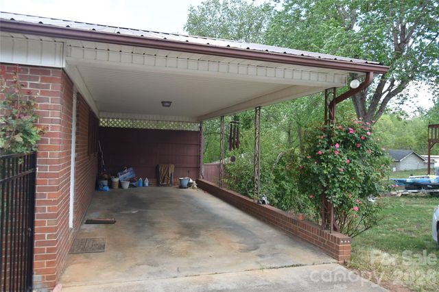 1082 Maple Street, Granite Falls, NC 28630