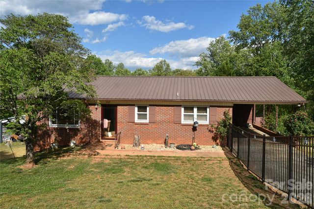1082 Maple Street, Granite Falls, NC 28630