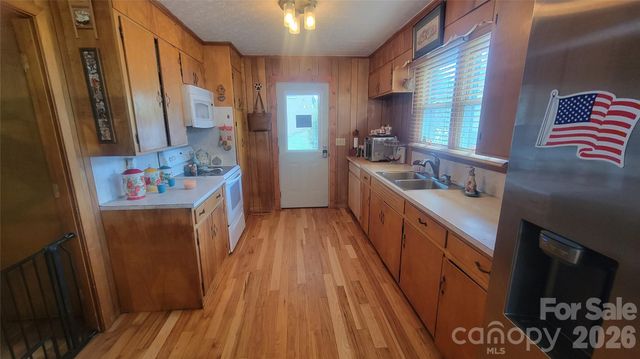 1082 Maple Street, Granite Falls, NC 28630