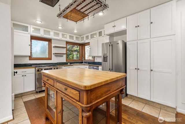 46709 284th Avenue SE, Enumclaw, WA 98022