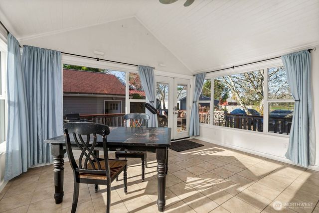 46709 284th Avenue SE, Enumclaw, WA 98022