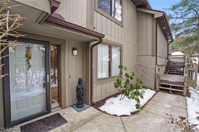 2178 Stone Creek Trail, Cuyahoga Falls, OH 44223