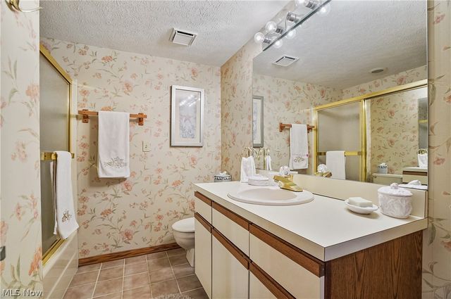 2178 Stone Creek Trail, Cuyahoga Falls, OH 44223