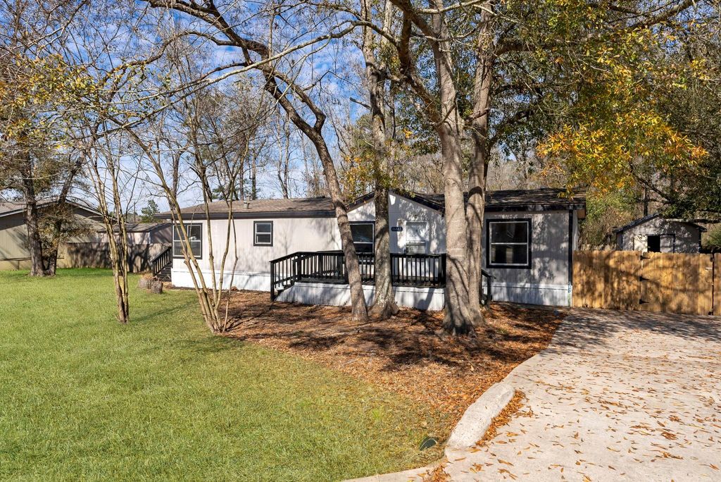 16447 N Emerson Circle, Conroe, TX 77306