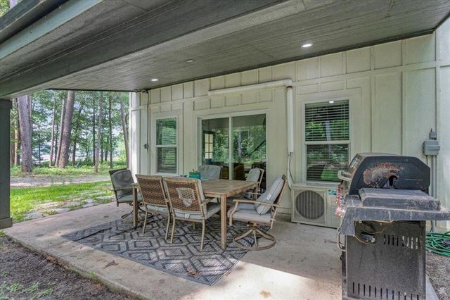 299 SOUTHSHORE DR, Lone Star, TX 75668