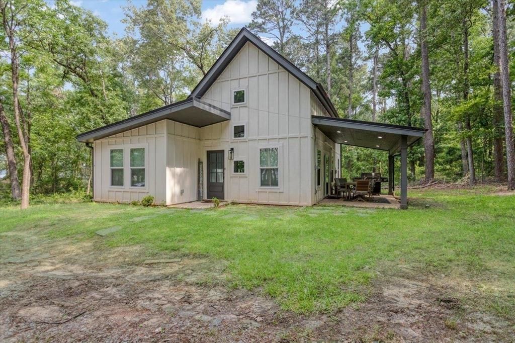 299 SOUTHSHORE DR, Lone Star, TX 75668