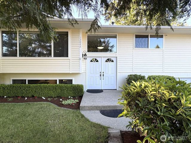 13042 SE 184th Place, Renton, WA 98058