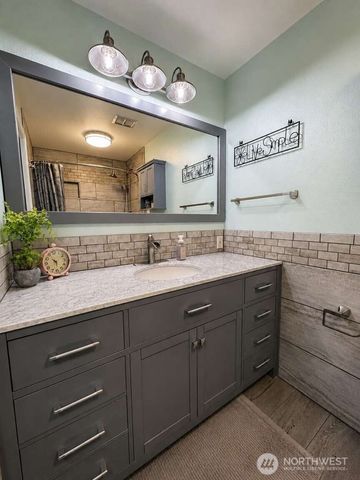13042 SE 184th Place, Renton, WA 98058