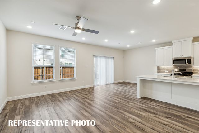3725 Pierce Lane, Grand Prairie, TX 75052