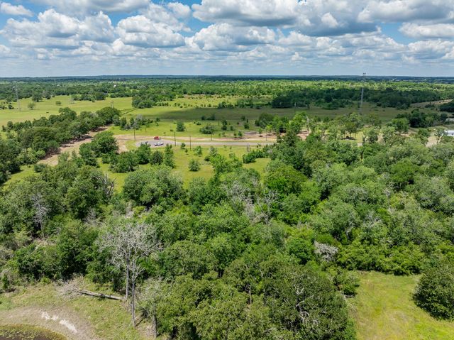 6558 Atakapan Trail, Bedias, TX 77831