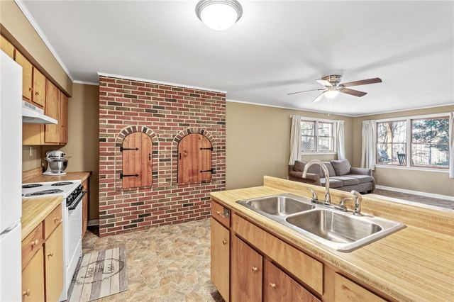 348 Peninsula Drive, Anderson, SC 29626