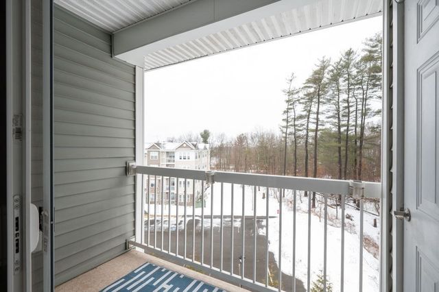 220 Martins Landing 411, North Reading, MA 01864