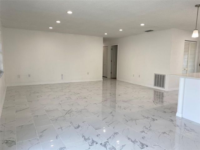 481 SATURN AVENUE, Sarasota, FL 34243