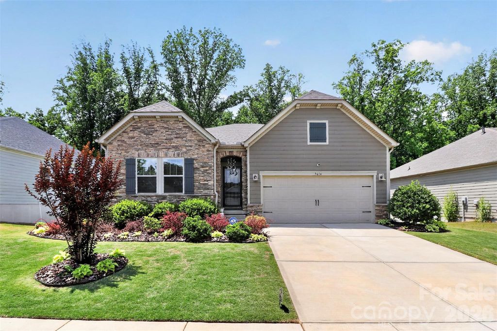 7614 Porrera Street, Charlotte, NC 28214