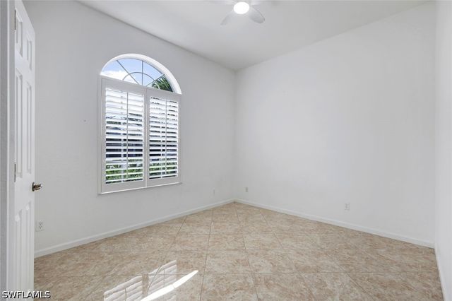 15501 Cadiz LN, Naples, FL 34110