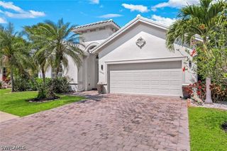 15501 Cadiz LN, Naples, FL 34110