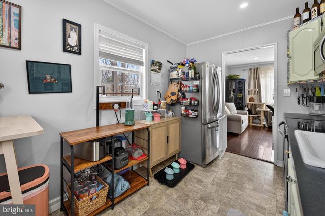 646 BARCLAY AVE, Morrisville, PA 19067